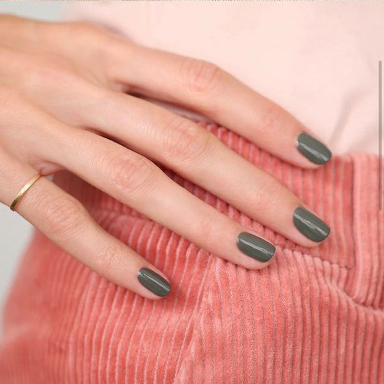 Kaki | Semi-permanent